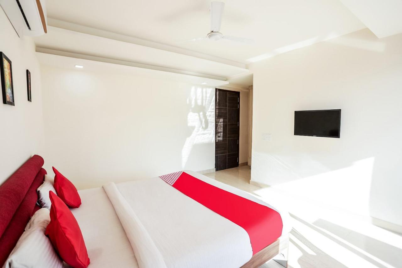 Oyo 65118 Hotel Vatika Gurgaon Zewnętrze zdjęcie